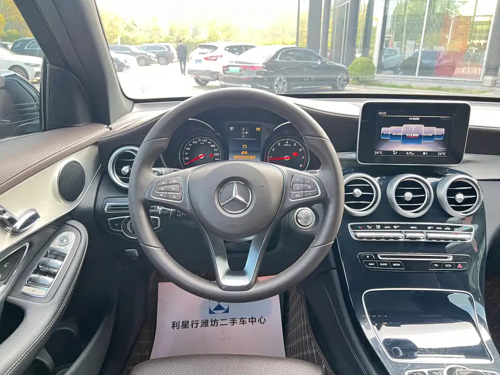 Mercedes-Benz GLC — миниатюра 12