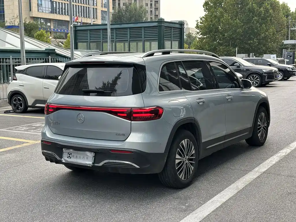 Mercedes-Benz EQB — миниатюра 4
