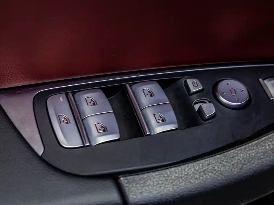 BMW X4 — миниатюра 12