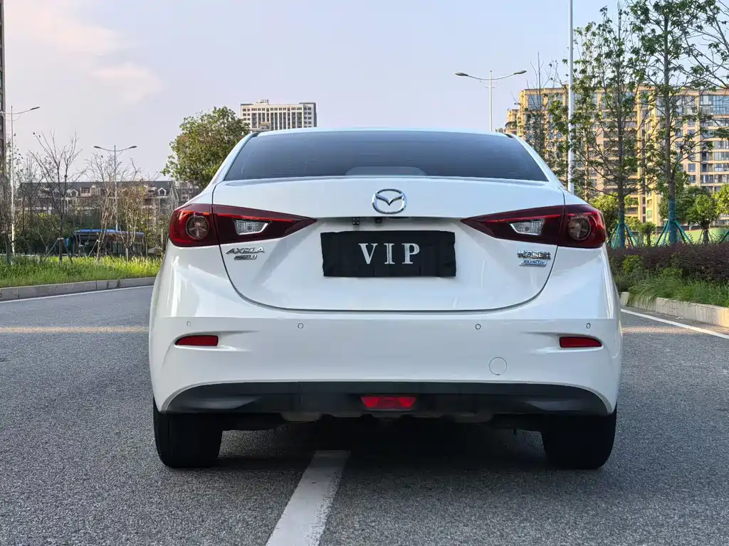 Mazda 3 Axela — миниатюра 8