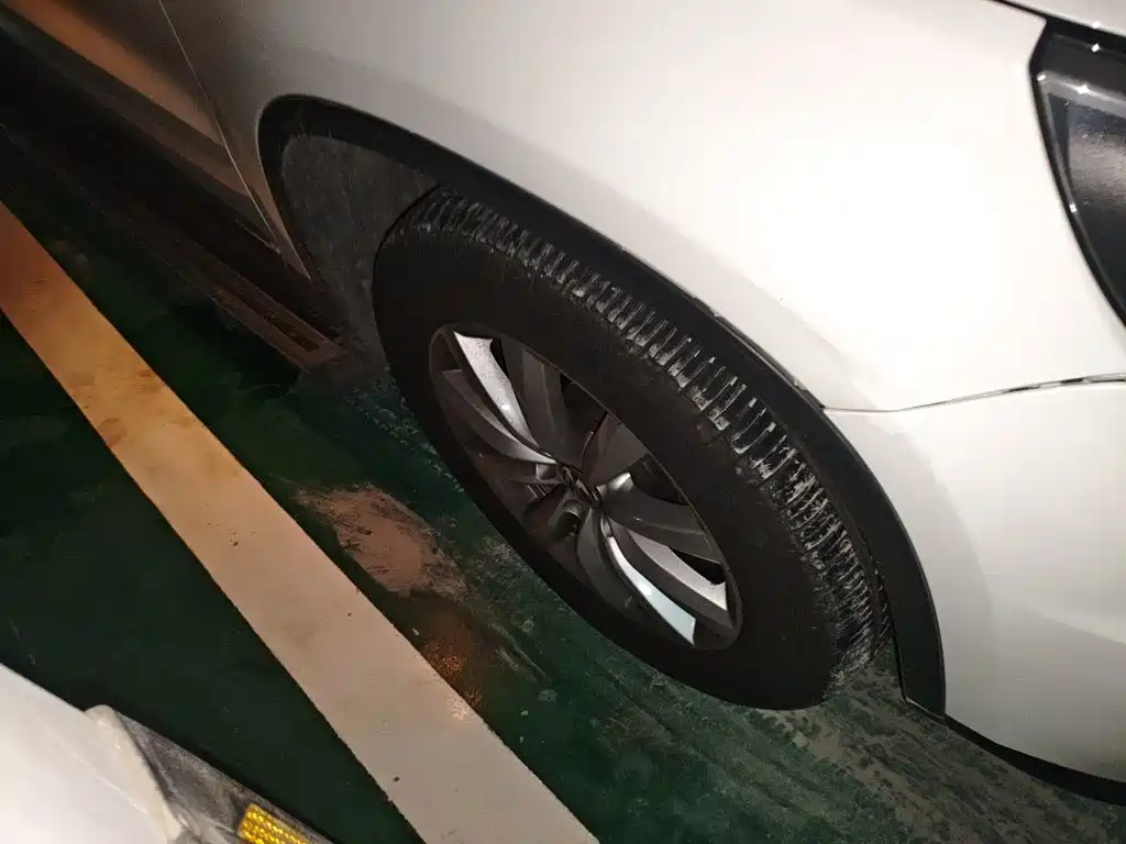 Volkswagen Tiguan — миниатюра 24