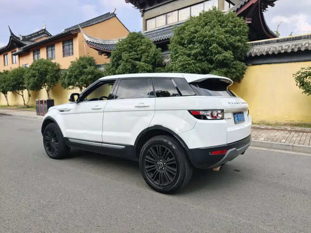 Land Rover Evoque (Import) — миниатюра 18