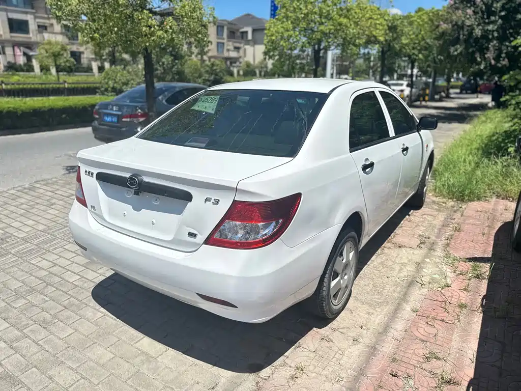 BYD F3 — миниатюра 4