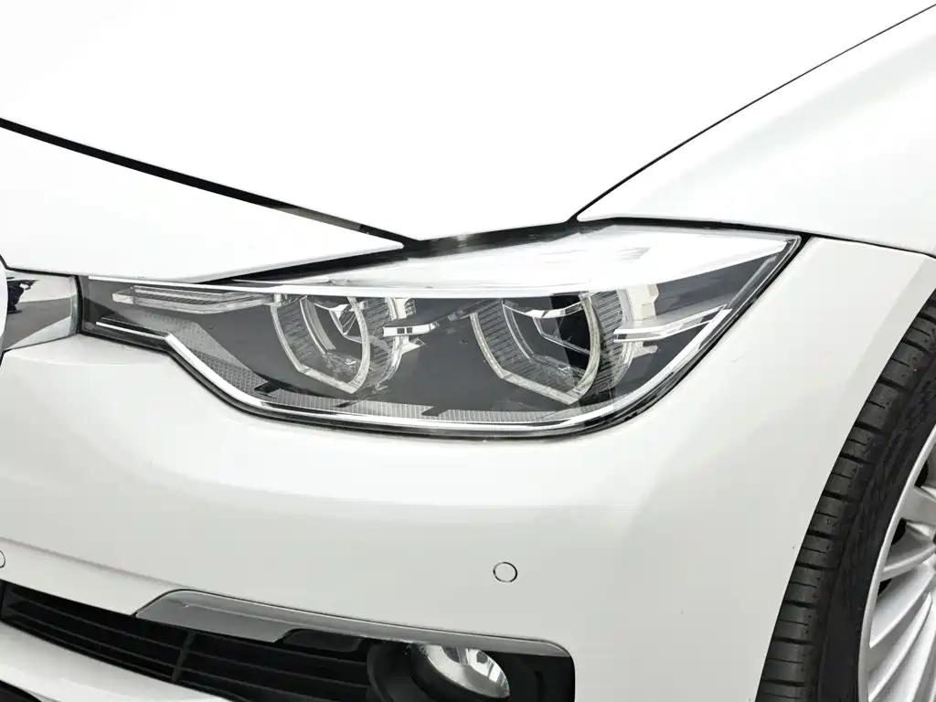 BMW 3 Series — миниатюра 17
