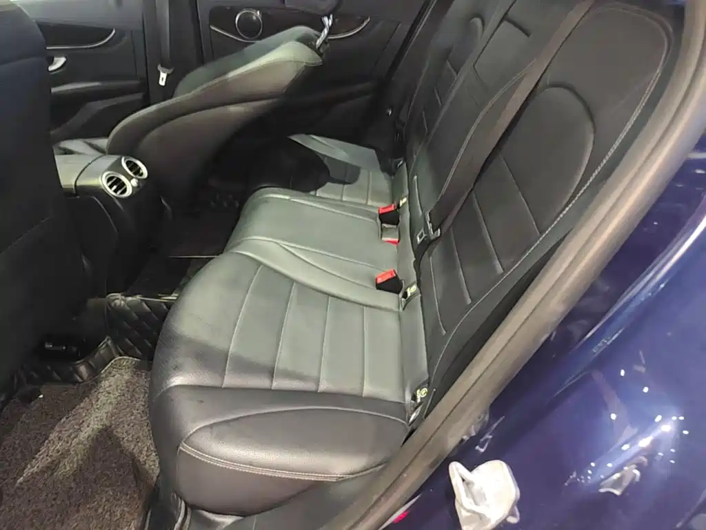 Mercedes-Benz GLC — миниатюра 17