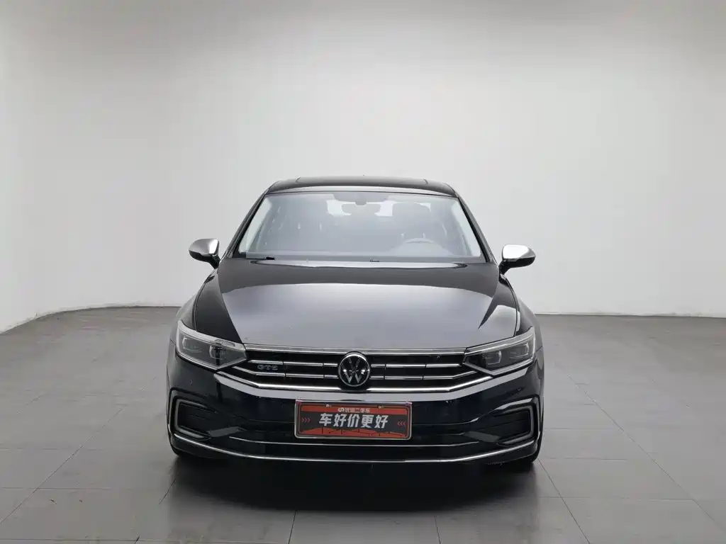Volkswagen Magotan PHEV — миниатюра 3