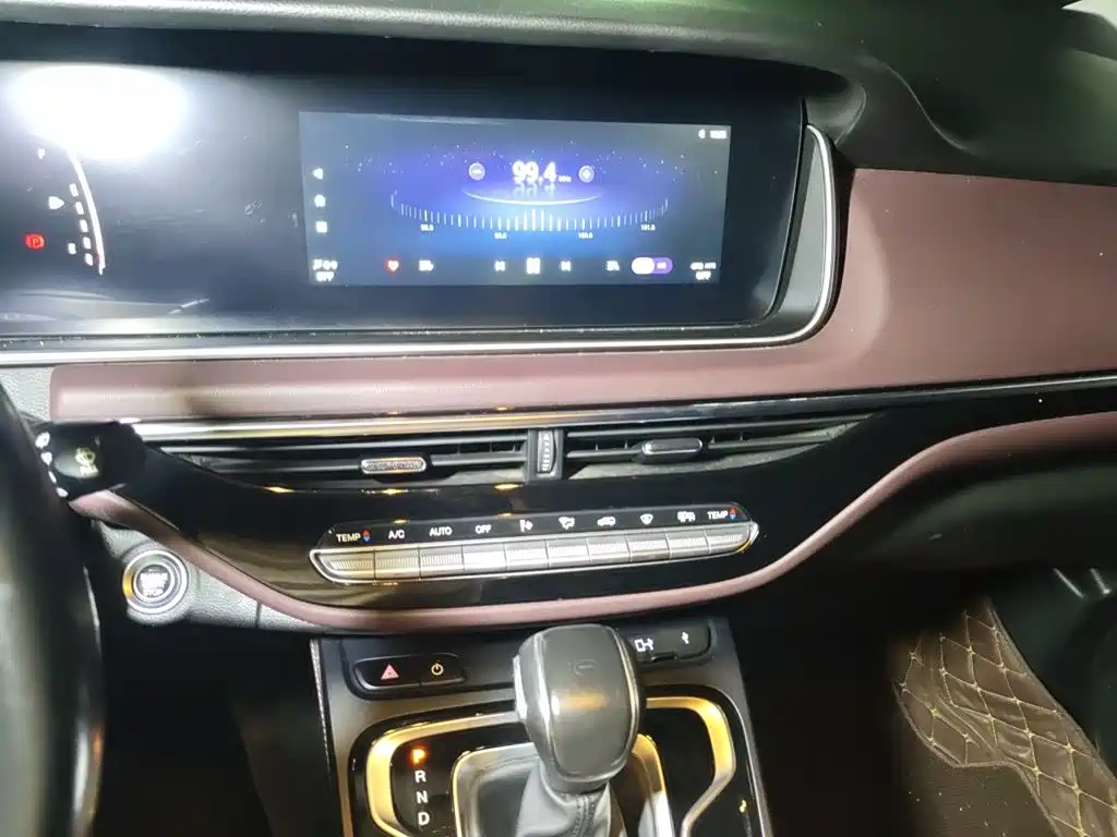 GAC Motor Trumpchi M6 — миниатюра 6