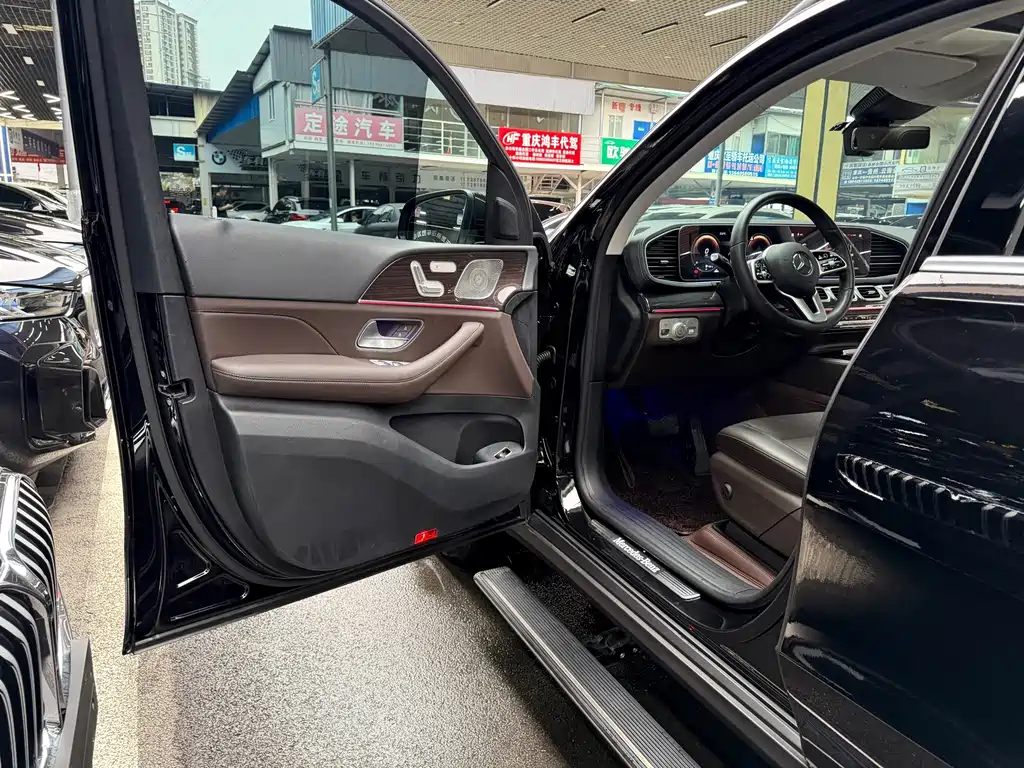 Mercedes-Benz GLE (Import) — миниатюра 11