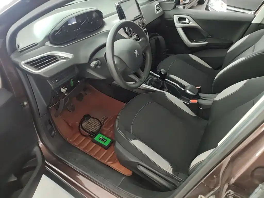 Peugeot 2008 — миниатюра 15
