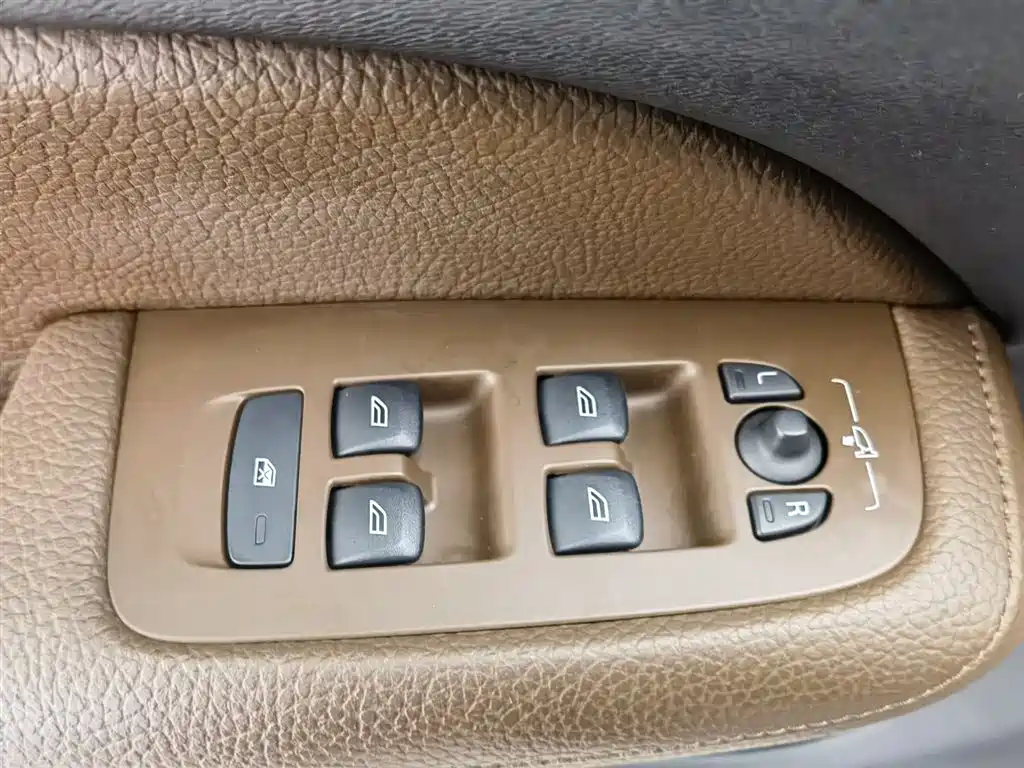 VOLVO S60 PLUG IN HYBRID