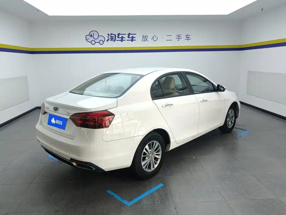 Geely Emgrand — миниатюра 3