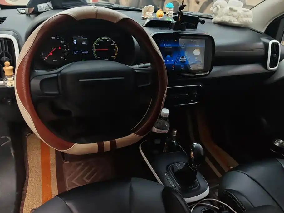Roewe Clever — миниатюра 12