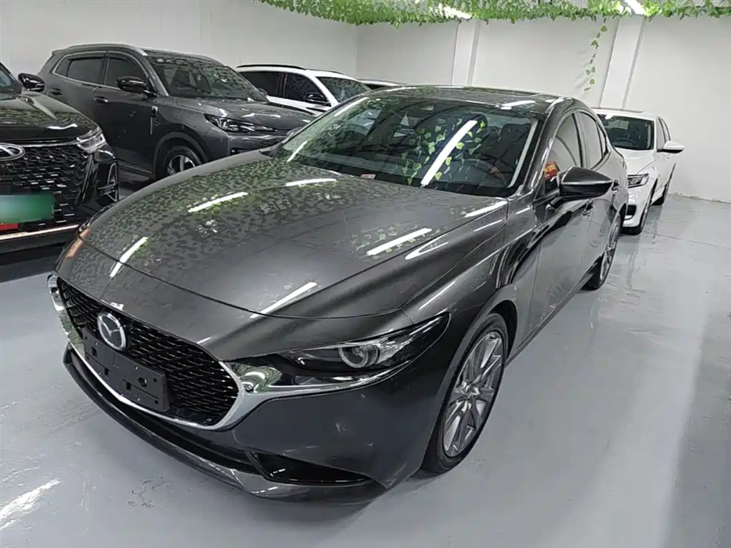 Mazda 3 Axela 2025