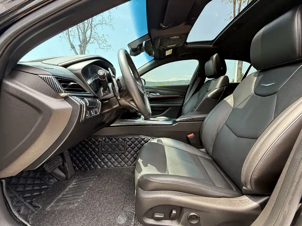Cadillac CT4 — миниатюра 7