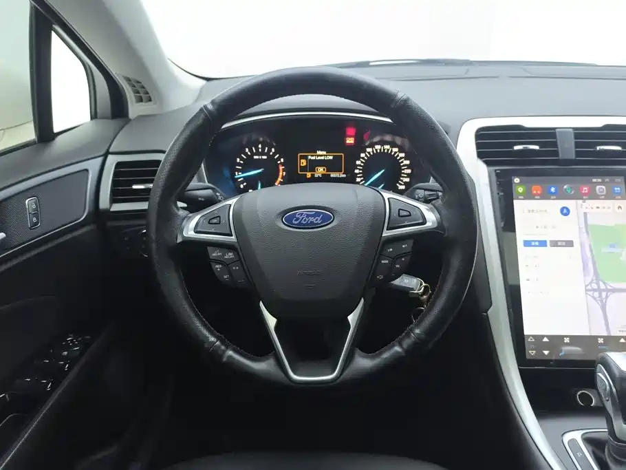 Ford Mondeo — миниатюра 15