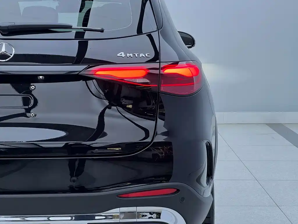 Mercedes-Benz GLC — миниатюра 6