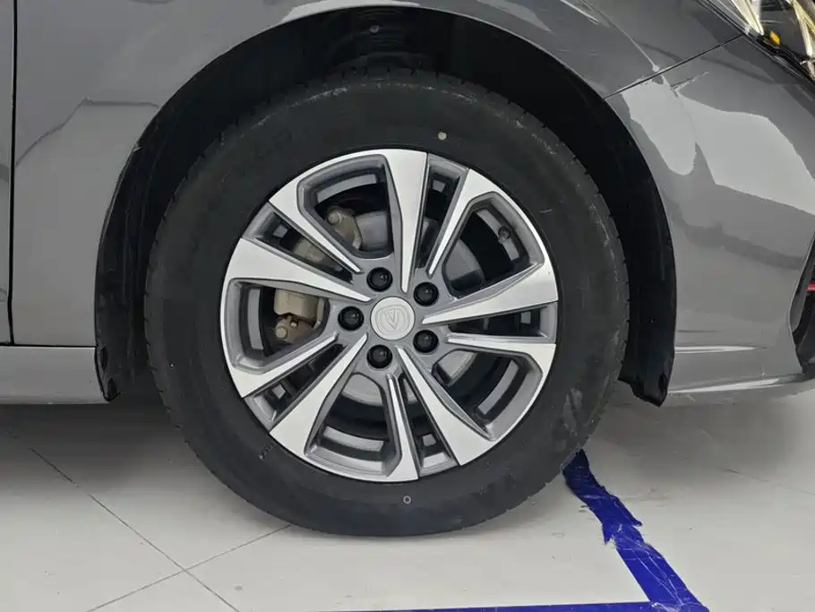Changan Eado — миниатюра 6