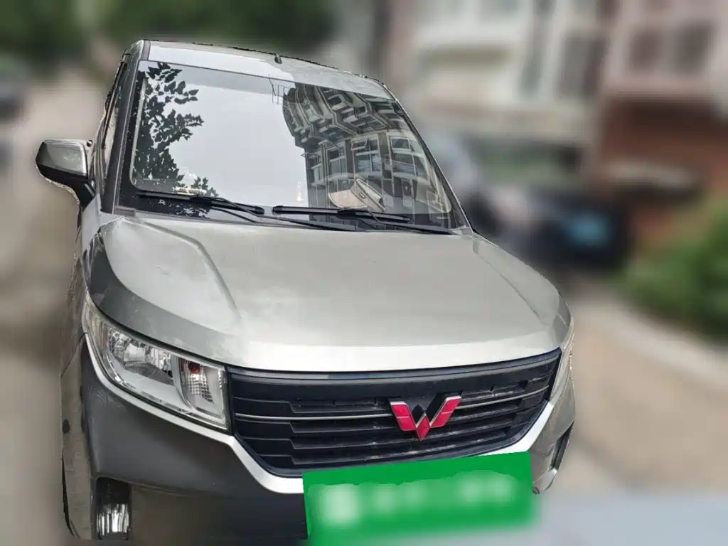 Wuling Hongguang PLUS — миниатюра 3