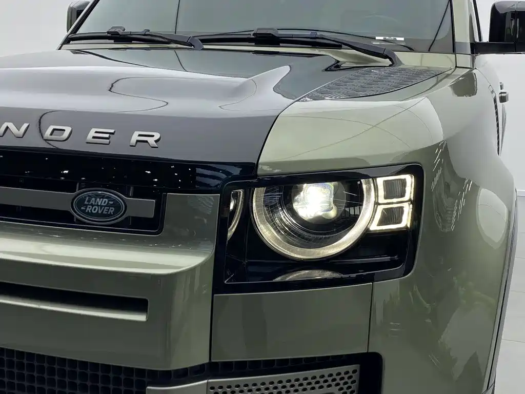 Land Rover Defender — миниатюра 5