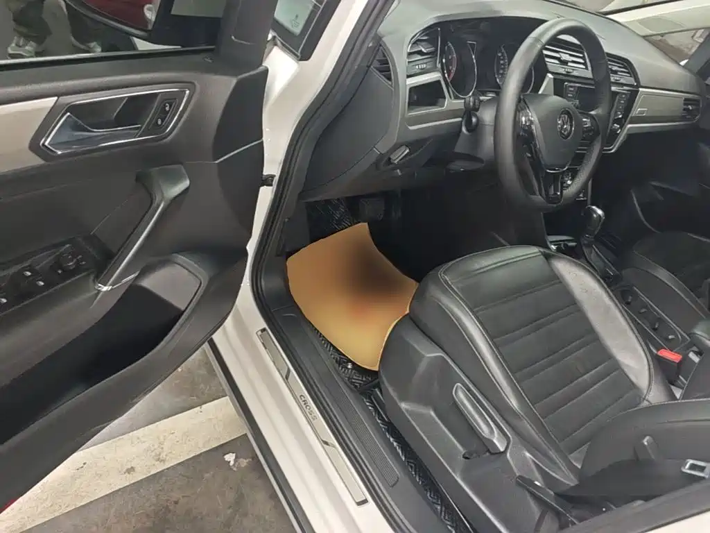 Volkswagen Touran — миниатюра 16