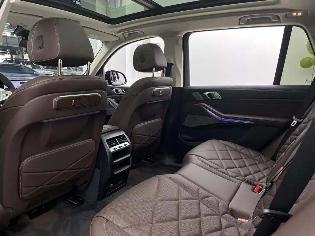 BMW X5 — миниатюра 21