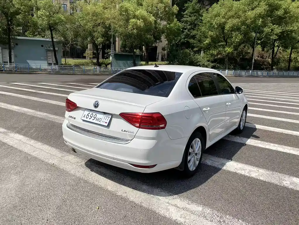 Volkswagen Lavida — миниатюра 4