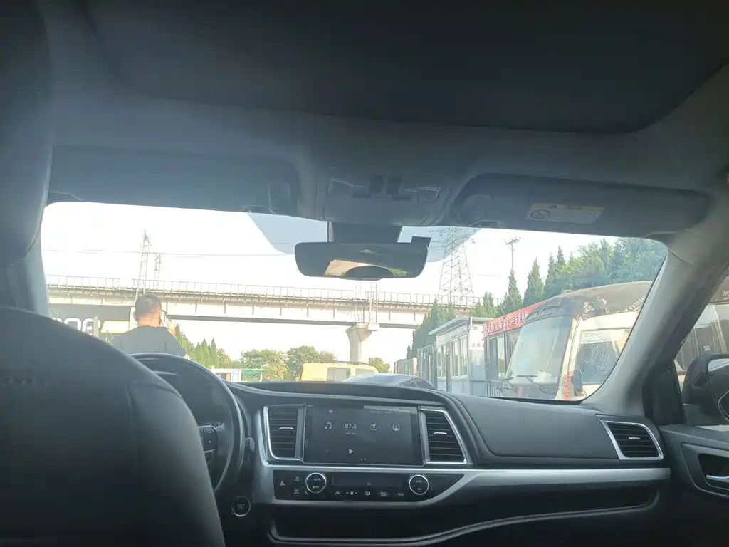 Toyota Highlander — миниатюра 19