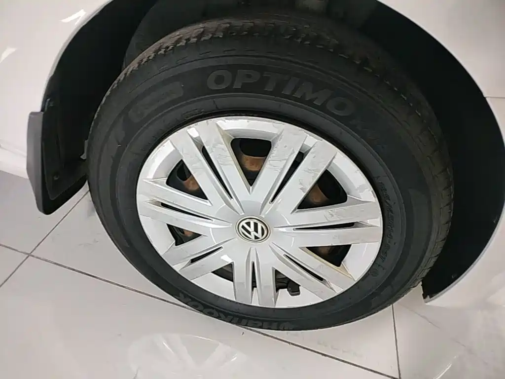 Volkswagen Polo — миниатюра 12