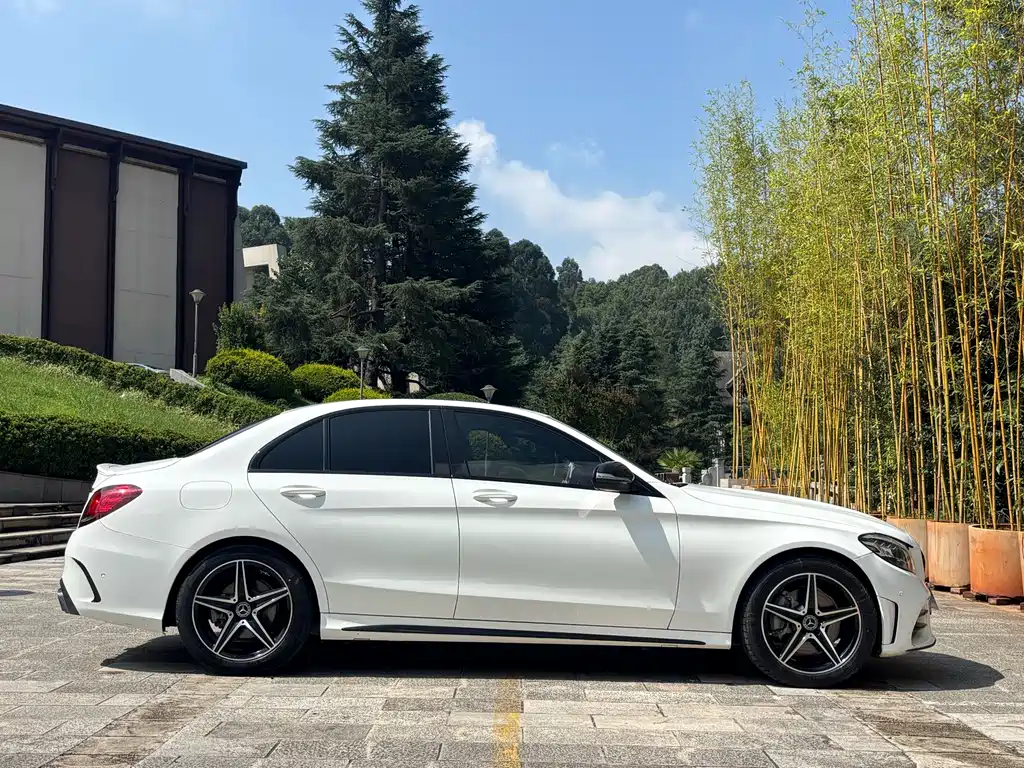 Mercedes-Benz C-Class — миниатюра 17