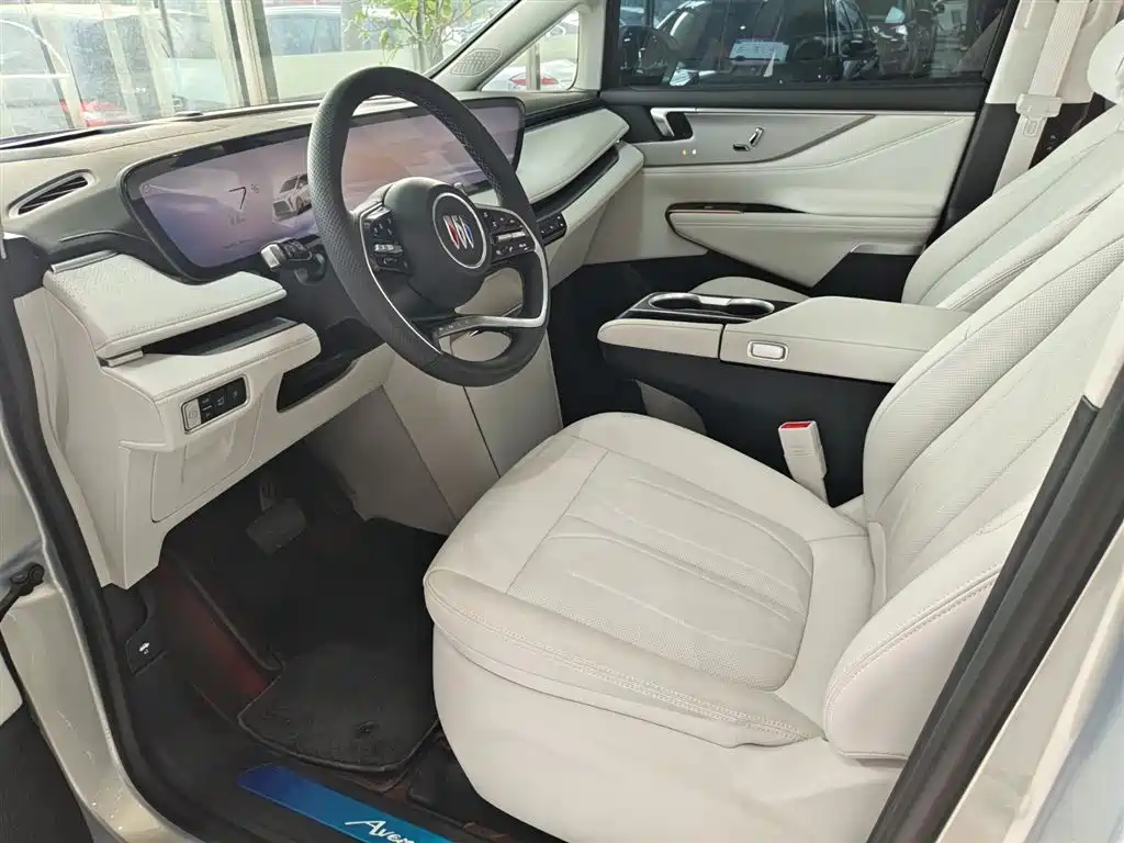 BUICK GL8 NEW ENERGY