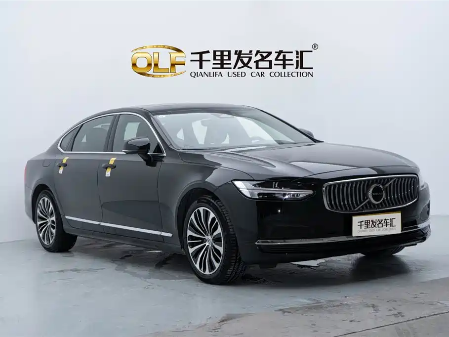 Volvo S90 2024 B5 Luxury