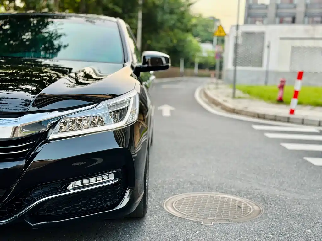Honda Accord — миниатюра 11