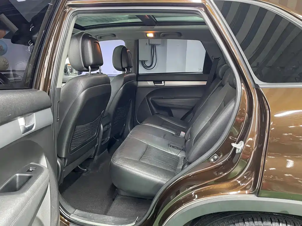 Kia Sorento — миниатюра 9