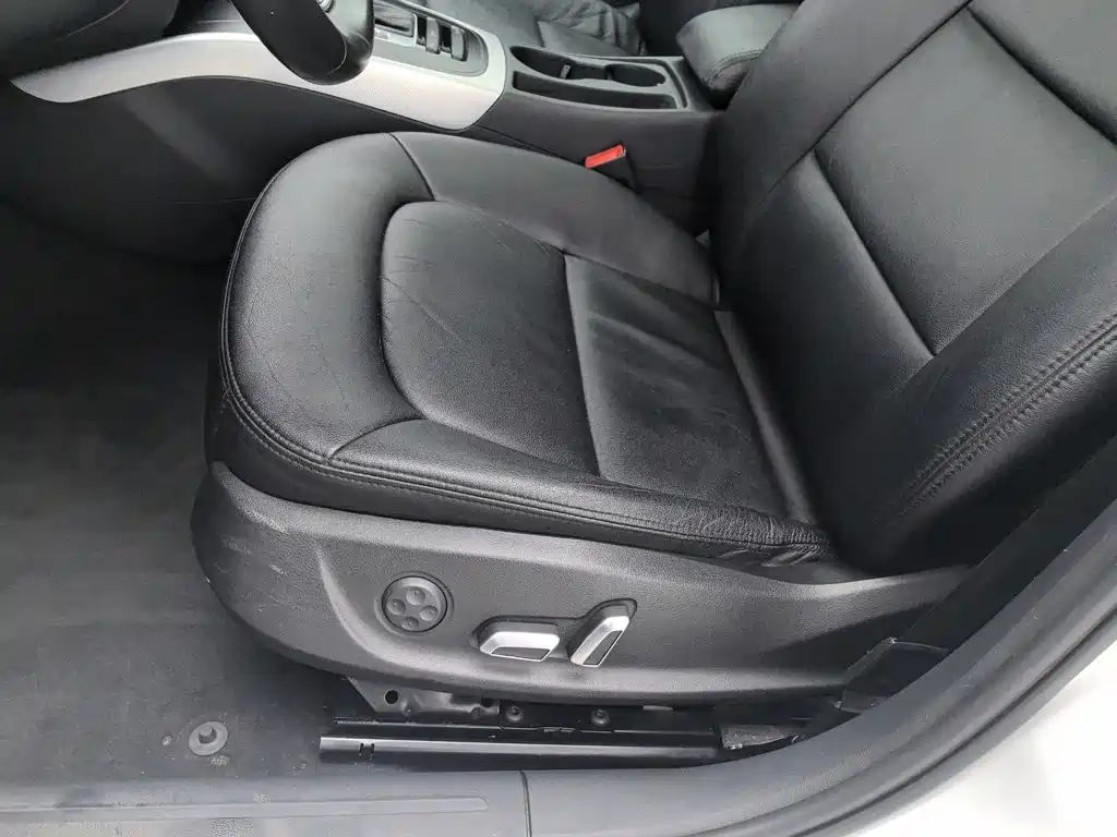 Audi A4L — миниатюра 20