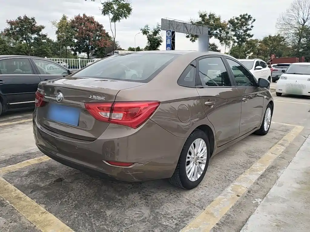 Buick Excelle — миниатюра 7