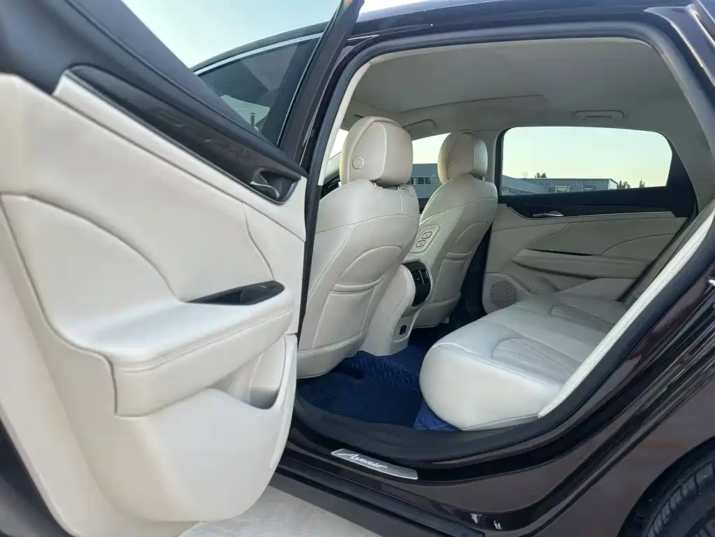 Buick LaCrosse — миниатюра 9