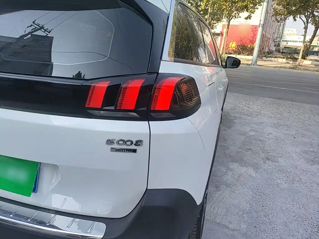 Peugeot 5008 — миниатюра 8