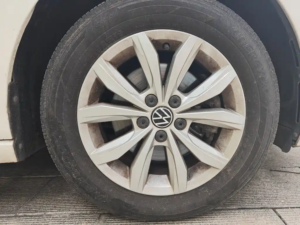 Volkswagen Polo — миниатюра 24