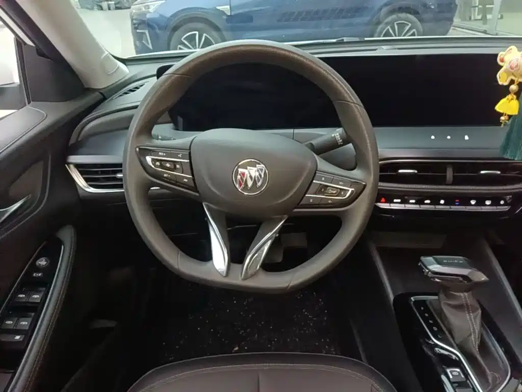 Buick Verano — миниатюра 11