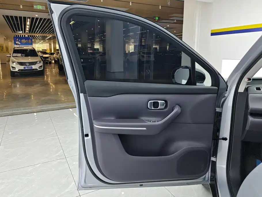 Leapmotor Leapmotor C16 — миниатюра 7