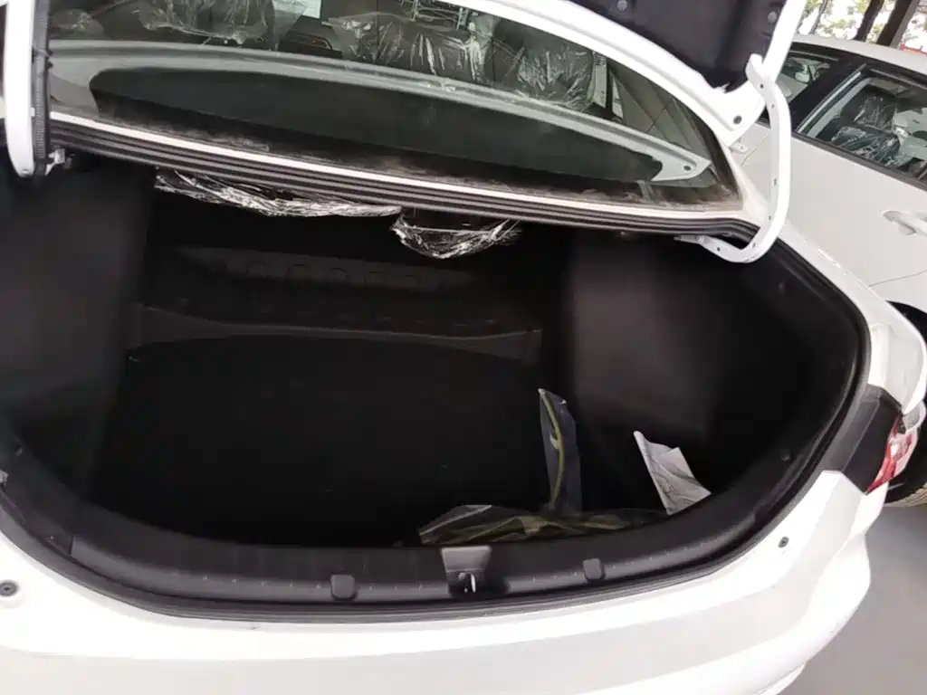BYD Qin NEV — миниатюра 19