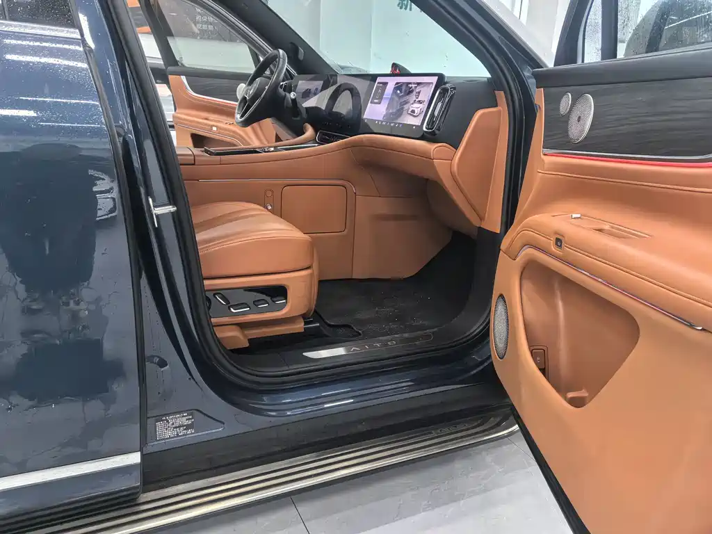 Aito M9 2024 Ultra 42kWh 6 мест