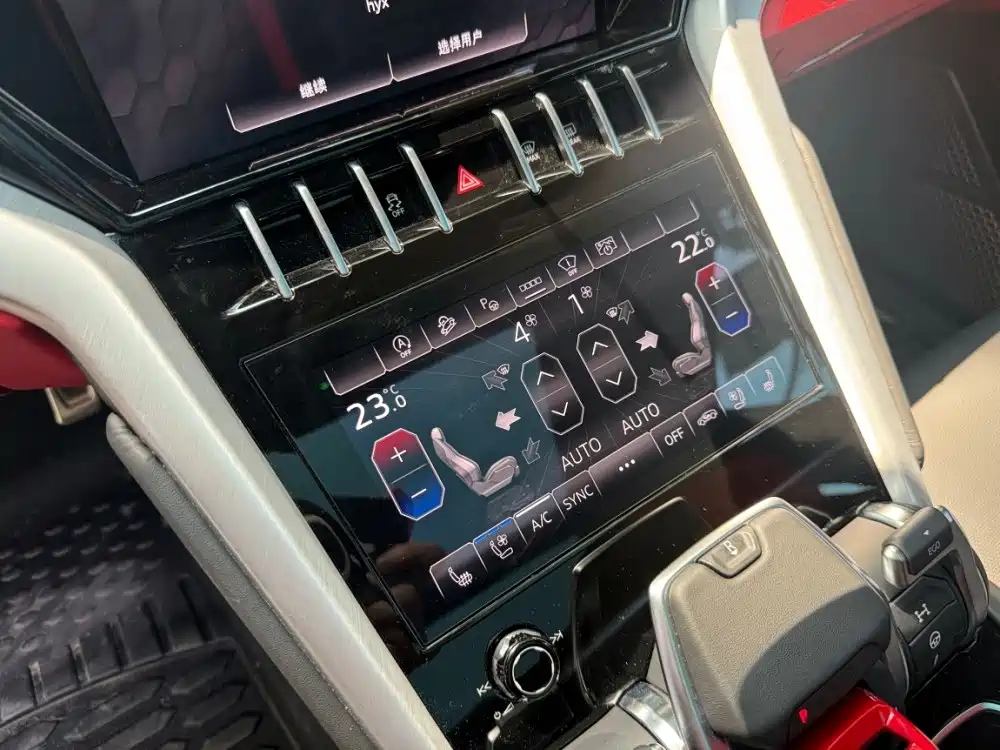 Lamborghini Urus — миниатюра 7