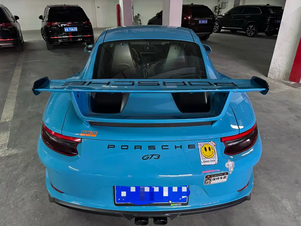 PORSCHE 911