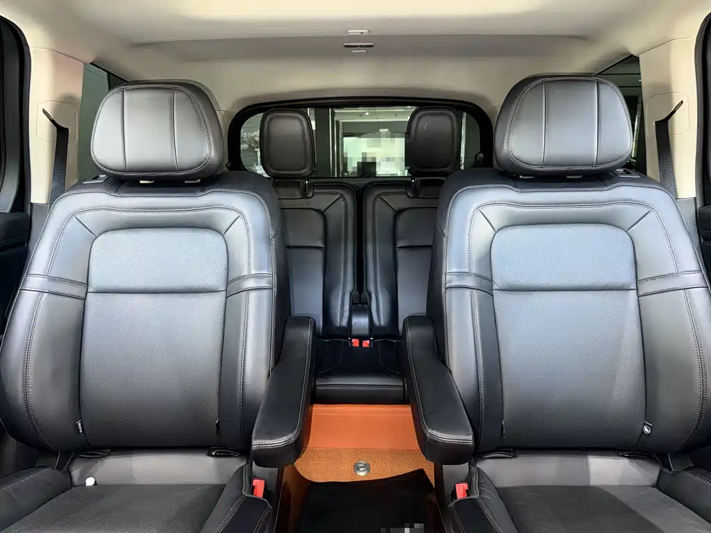 Lincoln Aviator 2023 3.0T V6 Premium мест