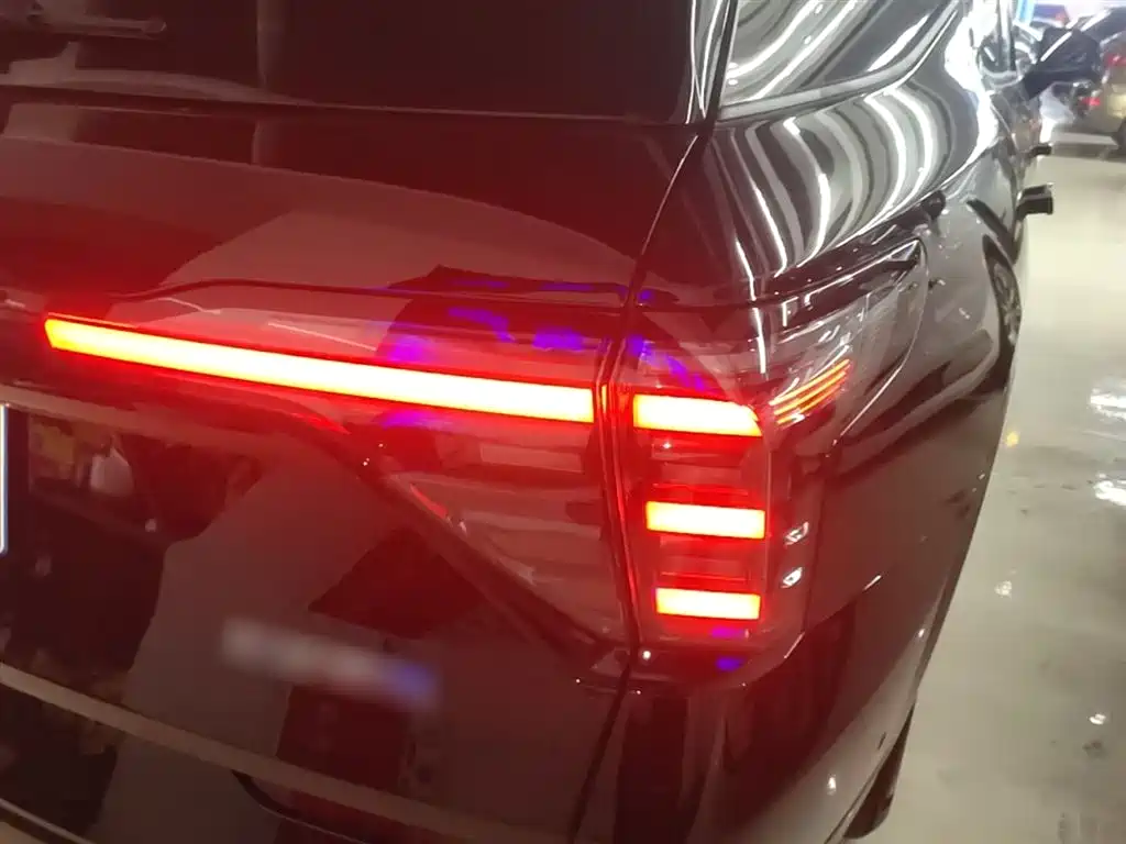 Ford Edge 2023 L 2.0T EcoBoost E мест