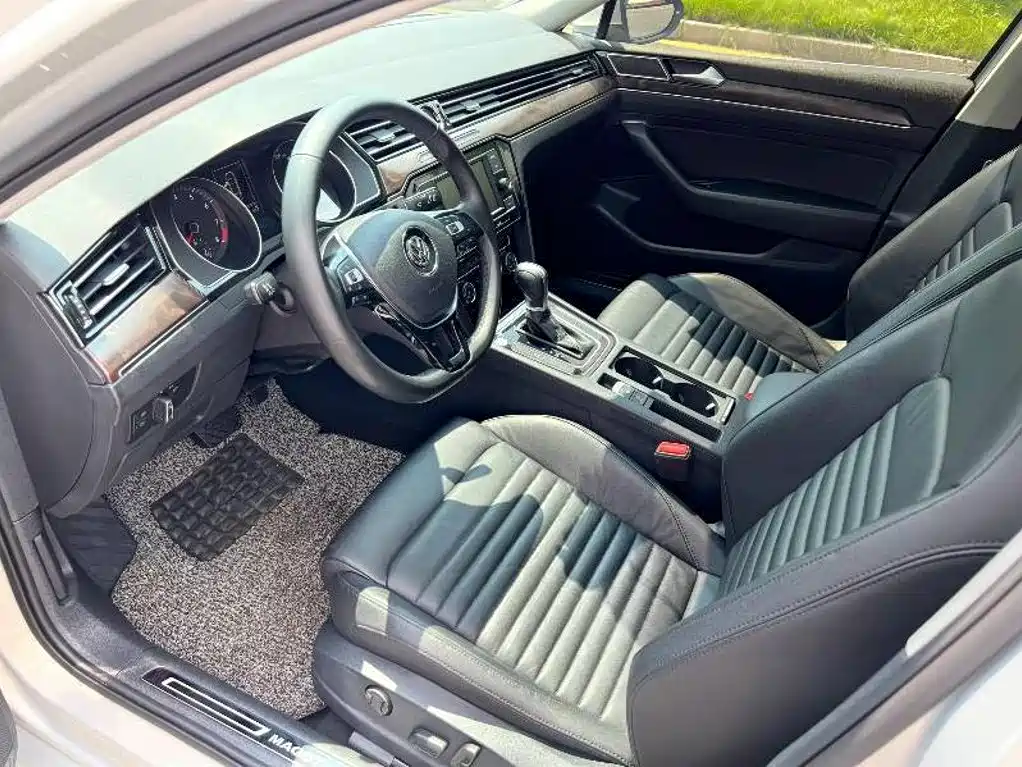 Volkswagen Magotan — миниатюра 4