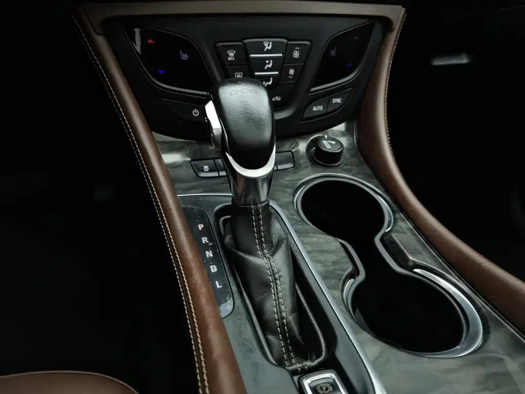 Buick Envision Plus — миниатюра 13