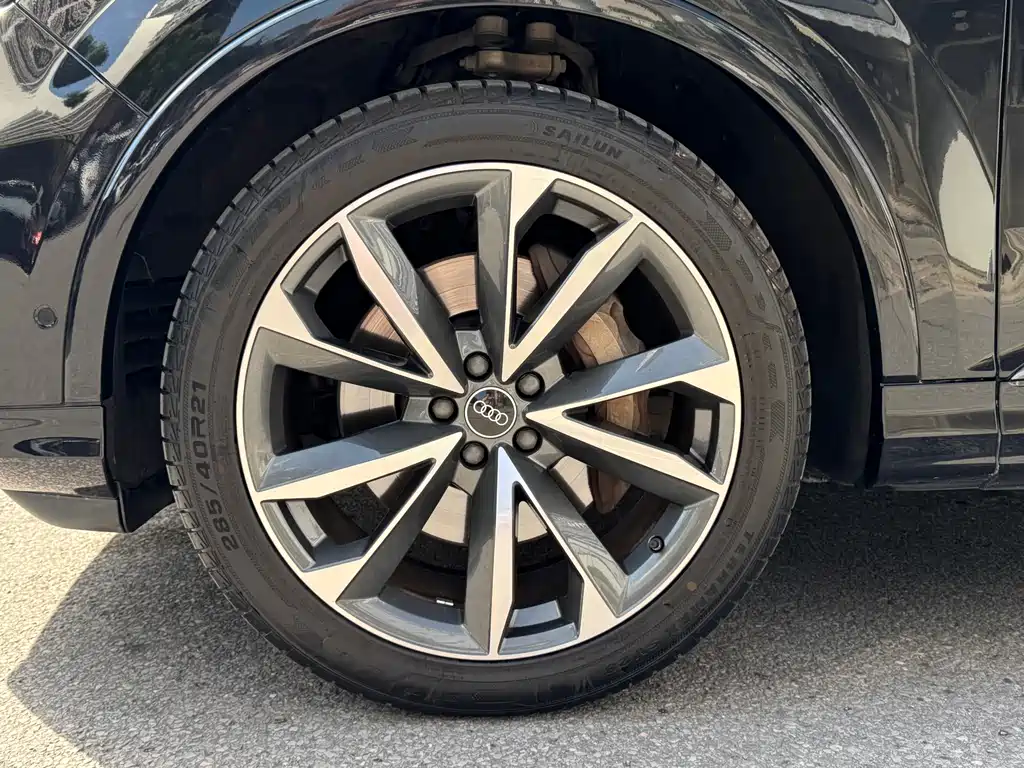 Audi Q7 2021 55 TFSI quattro S line Sport