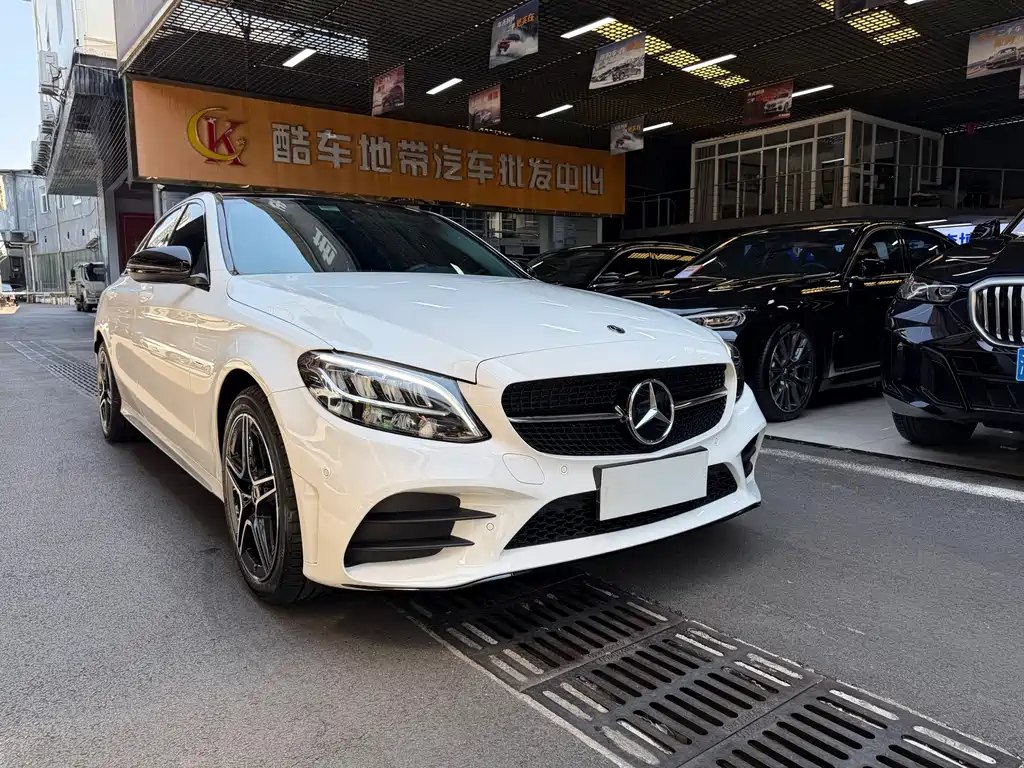 Mercedes-Benz C-Class — миниатюра 4